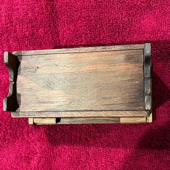 Blanket Chest - Doll Size. Circa 1700's - Picture 9 of 11